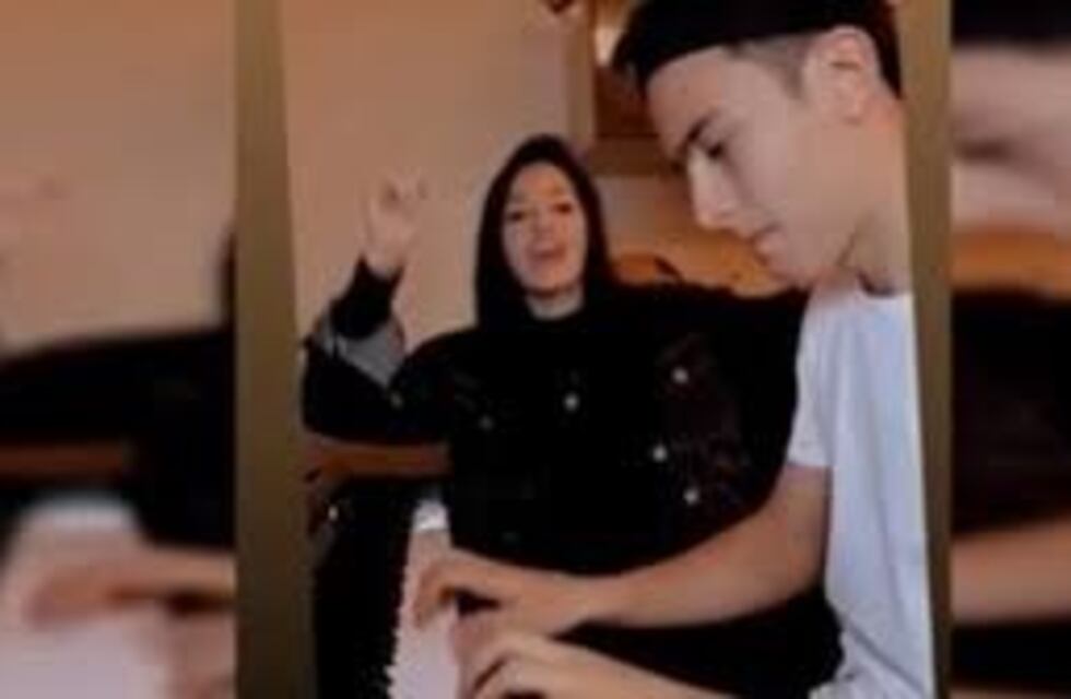 Tocate algo Joya; Paulo Dybala se aminó al piano a dúo con Oriana Sabatini
