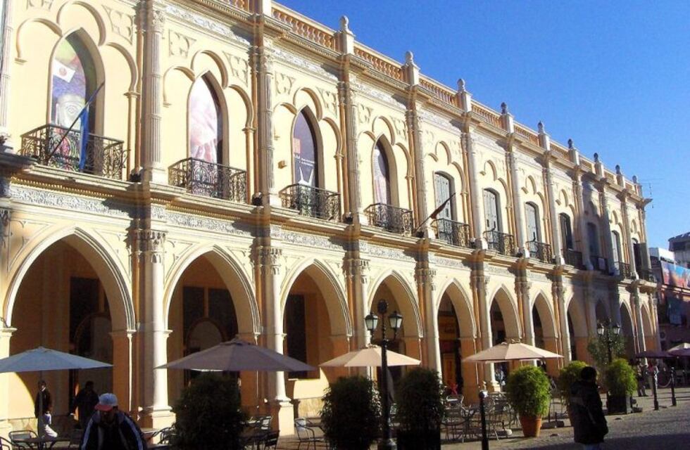 Proponen conocer la historia de los edificios de Salta a través de un código QR