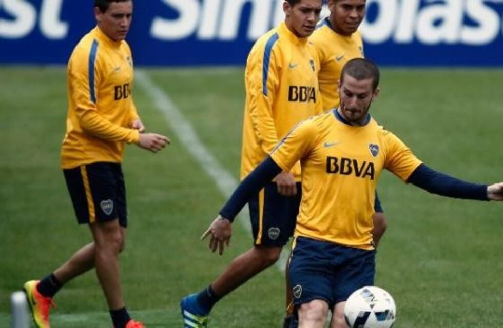 Benedetto entrenó a la par de sus compañeros y viajará a Córdoba con el plantel de Boca