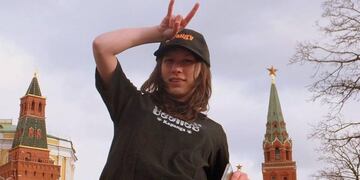 La rusa que alienta por la seleccion