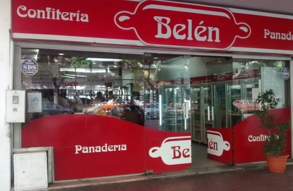 Robo exprés a una panadería  captado por las cámaras de seguridad