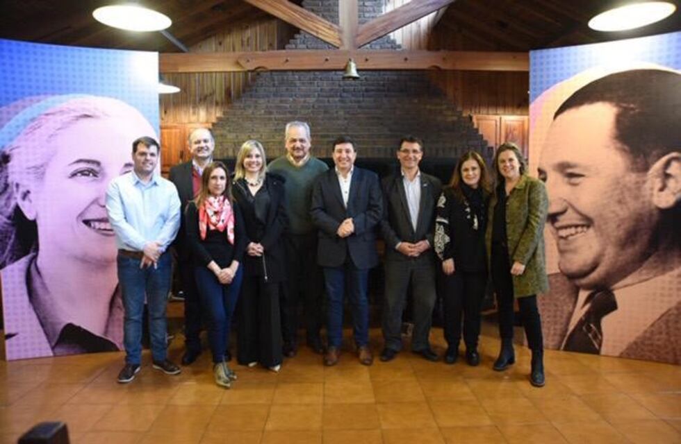 La ministra paula Gargiulo se reunió con el equipo social de Alberto Fernández