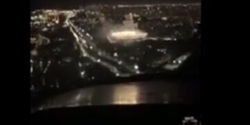 Los pilotos tomaron imágenes del Monumental desde sus celulares