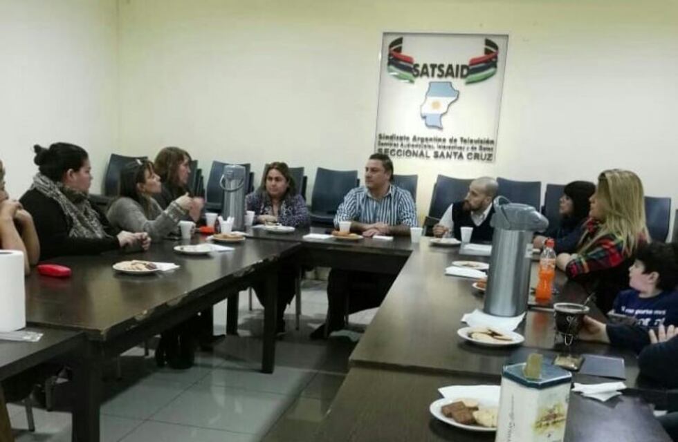 Mujeres gremialistas recibieron la visita del Secretario de Trabajo Teodoro Camino