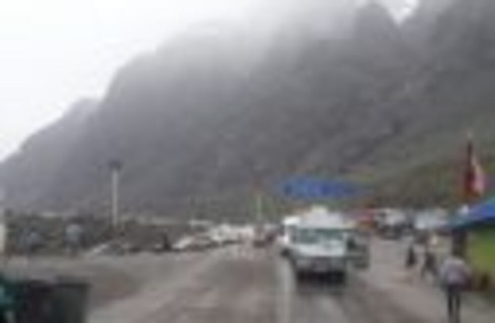 Tras un breve corte por mal tiempo, habilitaron el paso Cristo Redentor a Chile
