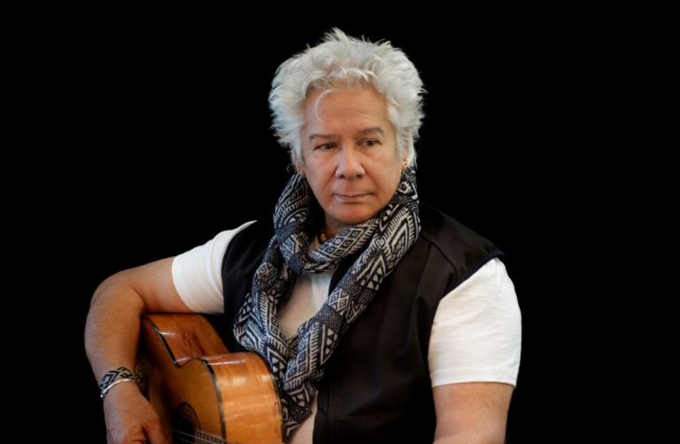 Hoy Victor Heredia se adueña de la Feria del Libro