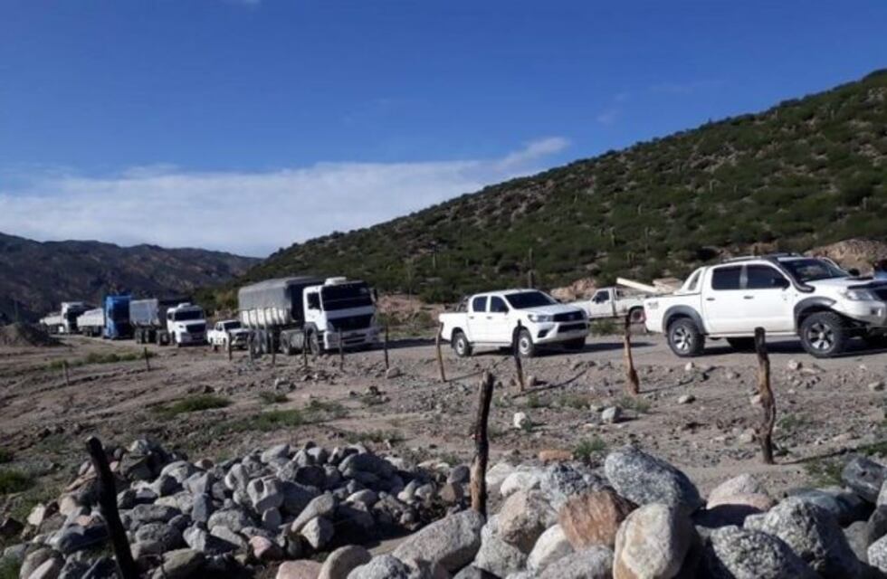 Barranca Larga: vecinos cortaron la Ruta Provincial 43