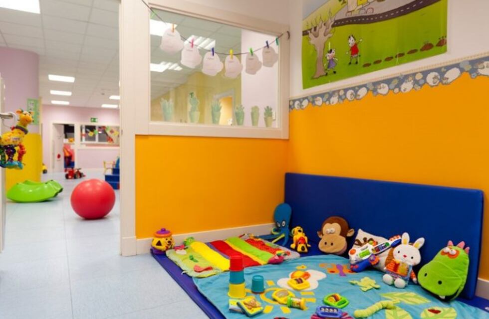 Crearán una guardería para que las mujeres que asisten a la escuela puedan estudiar