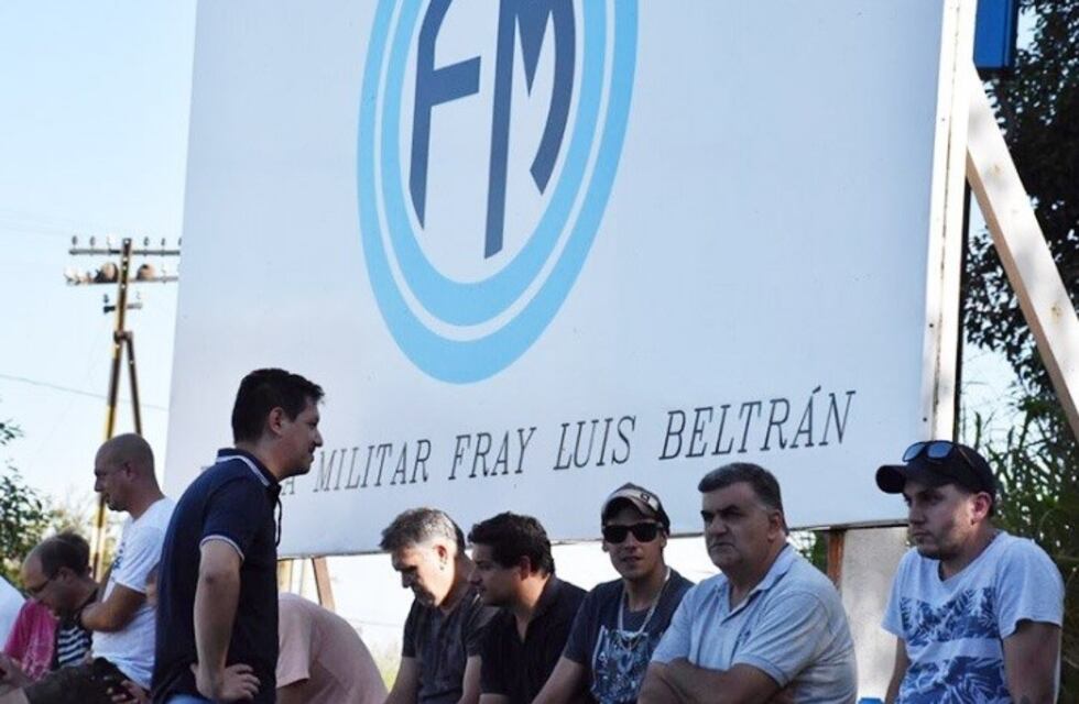 Marcha de estatales ante los nuevos despidos en Fabricaciones Militares