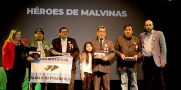 Homenaje a caletenses destacados