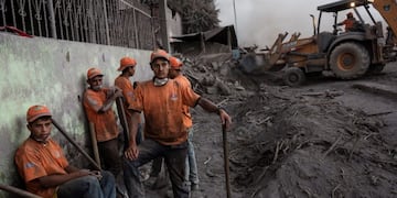 Guatemala: ya son 99 las víctimas por la erupción del volcán\u002E (AP)