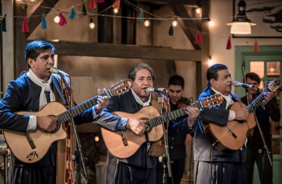 Los Manseros Santiagueños en Córdoba, estrenando incorporación