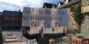 "No damos más": en medio de la crisis, gastronómicos de Bariloche reclaman en el Centro Cívico