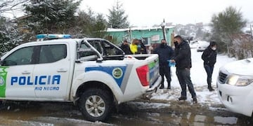 Hallaron muerto bajo la nieve a un hombre en Laguna Blanca