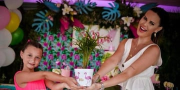 Natalie Weber le regaló a su hija una muñeca idéntica a cuando ella era bebé (Foto: Instagram)