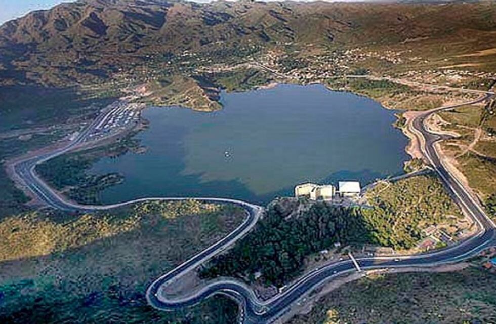 El rugir de los motores llega a San Luis con el Súper TC2000