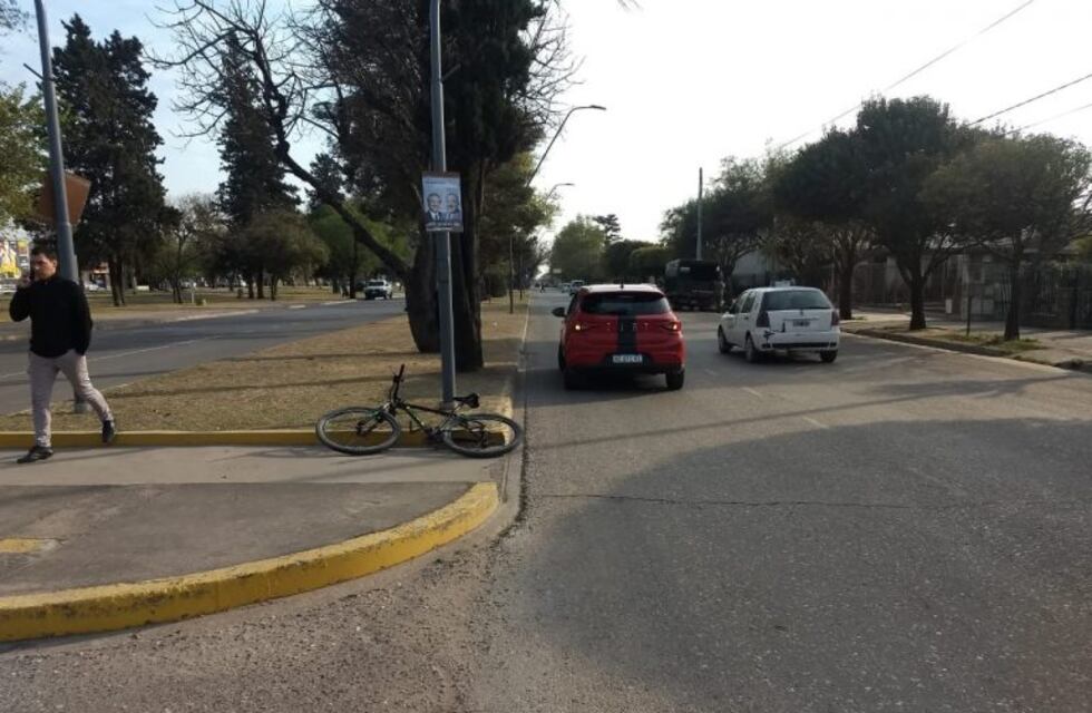 Jesús María: terminó en el Hospital tras ser embestido por un auto