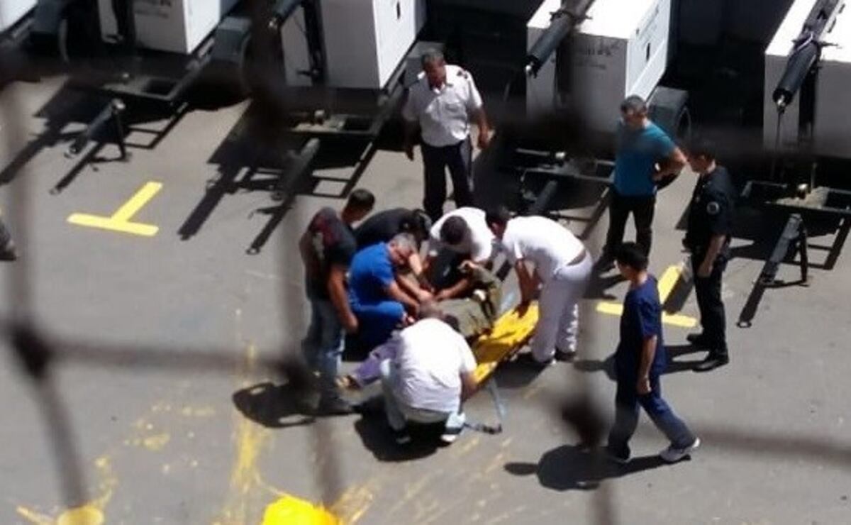 Caida de un trabajador en la Bombonera (twitter:sachallorian)