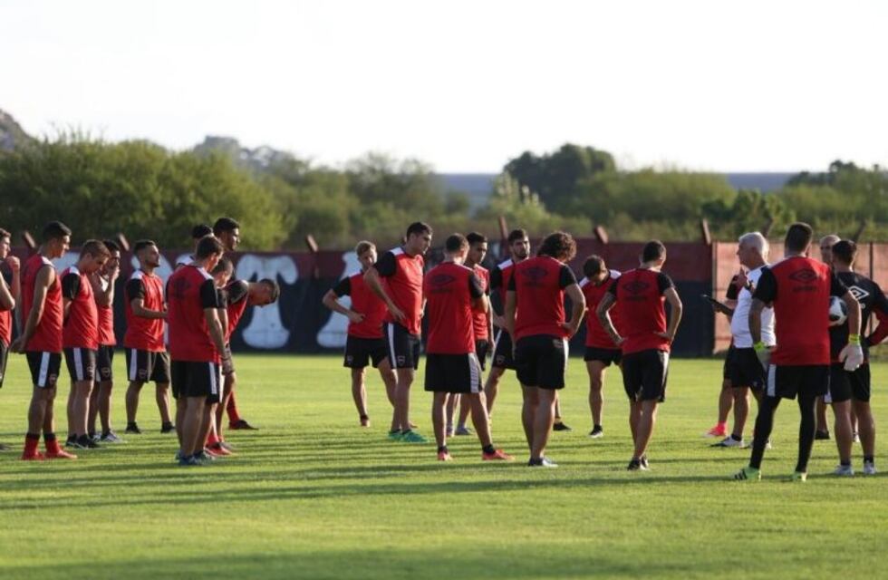 De Felippe analiza el ingreso de Bianchi y el reemplazante de Sills