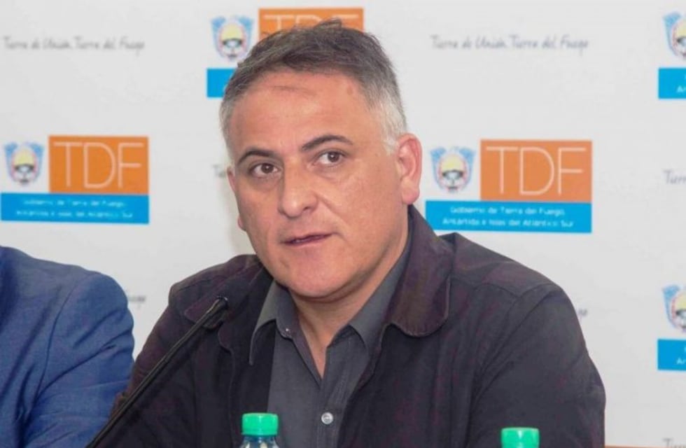 Educación: el Ministro Romero se acercó a la EMEI luego de una denuncia por redes sociales