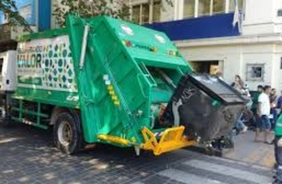 Los servicios y atención en comercios para este lunes no laborable