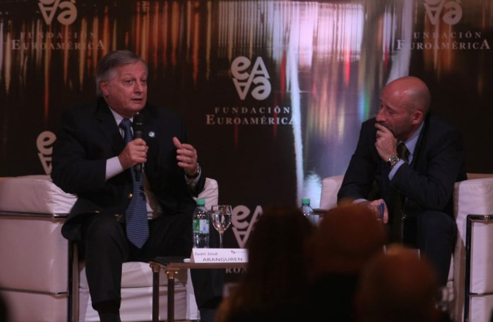 Para Aranguren, la recuperación energética debe estar en manos de la inversión privada