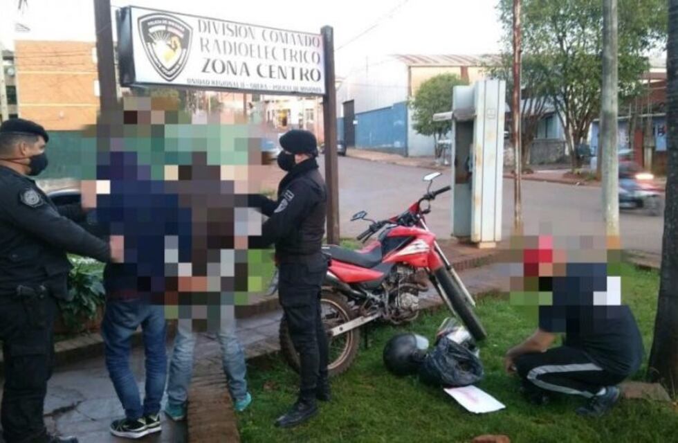 Detuvieron a dealers con dos kilos de marihuana