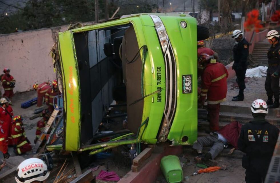 Así ocurrió el accidente que dejó nueve muertos en Perú