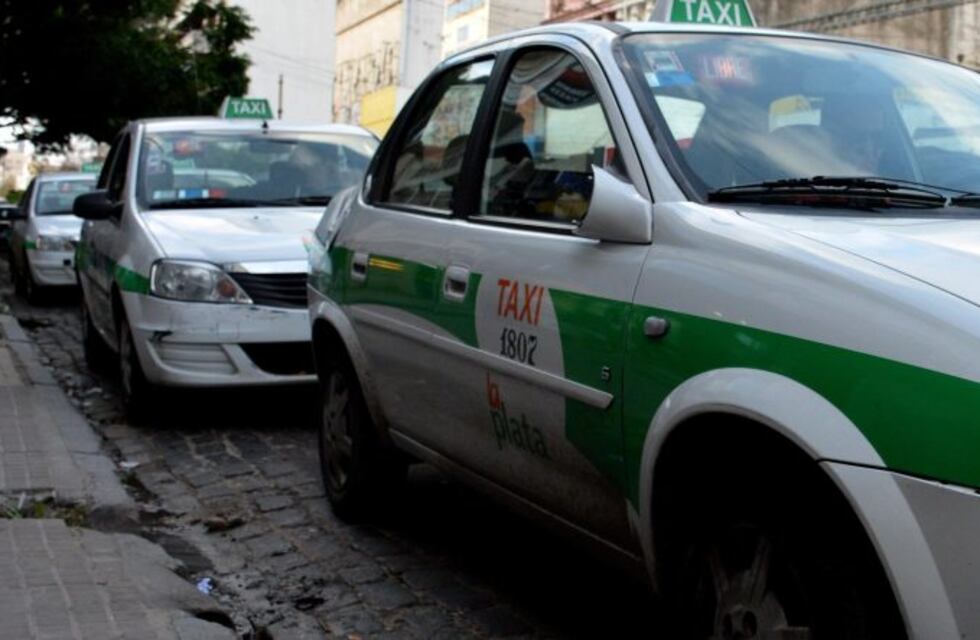 La Plata: comienza a regir el aumento en la tarifa de los taxis