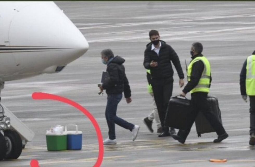 Las misteriosas dos heladeritas que cargó el padre de Lionel Messi en el avión: ¿qué llevó?