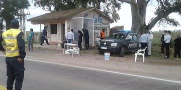 Jubilado con diabetes esta varado hace seis días en un límite fronterizo