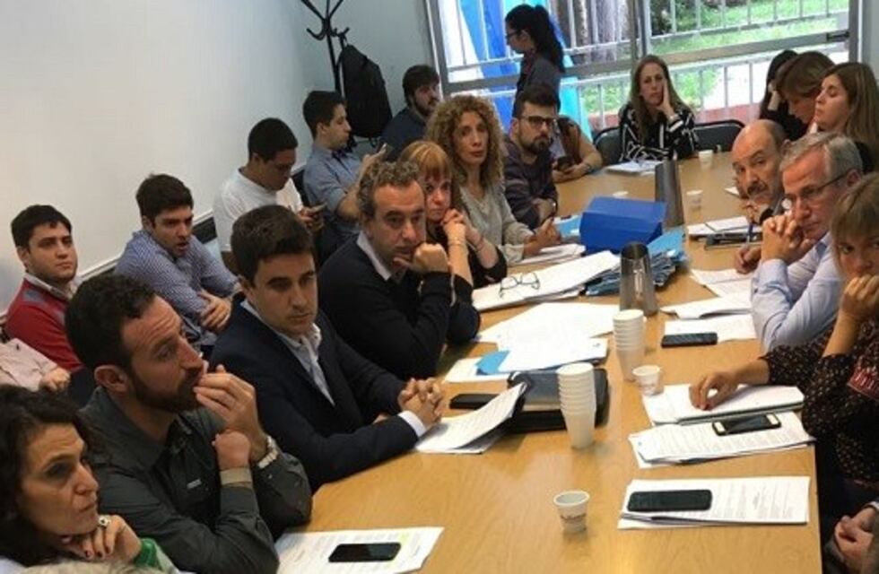 Suma apoyo: la Multisectorial contra los Tarifazos fue recibida por el Concejo