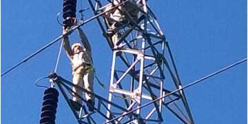 Por trabajos en líneas de alta tensión podría verse afectado el servicio de energía\u002E (Prensa Secheep)