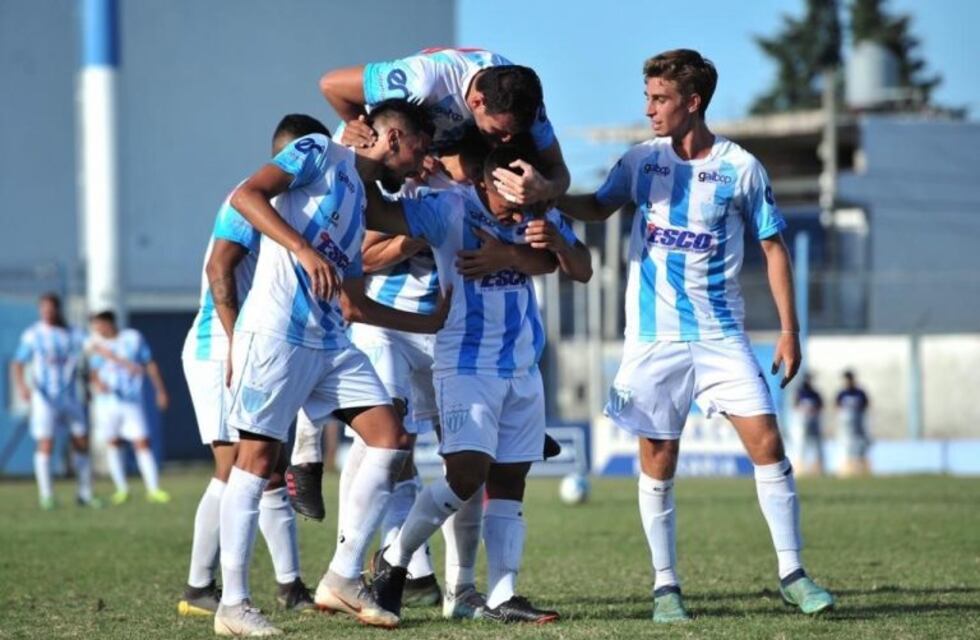 Ignacio Abraham fue titular en el empate de Juventud Unida