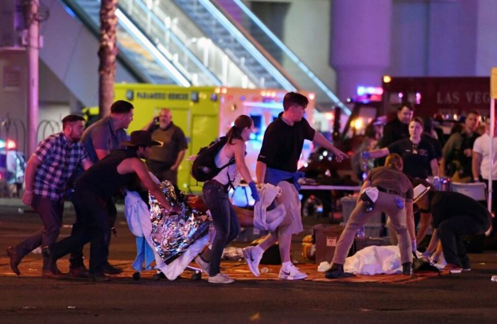 Masacre en Las Vegas: Ascienden a 59 los muertos y a 527 los heridos