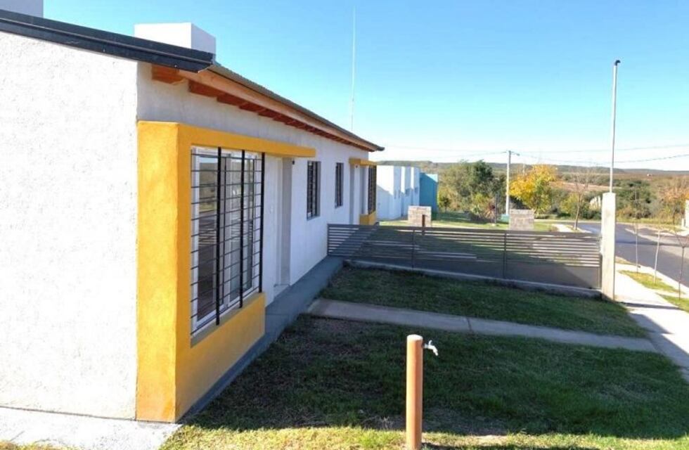 El gobierno de San Luis entrega 608 casas