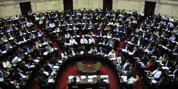 Diputados dan media sanción al proyecto de reforma tributaria presentado por el gobierno de Mauricio Macri\u002E