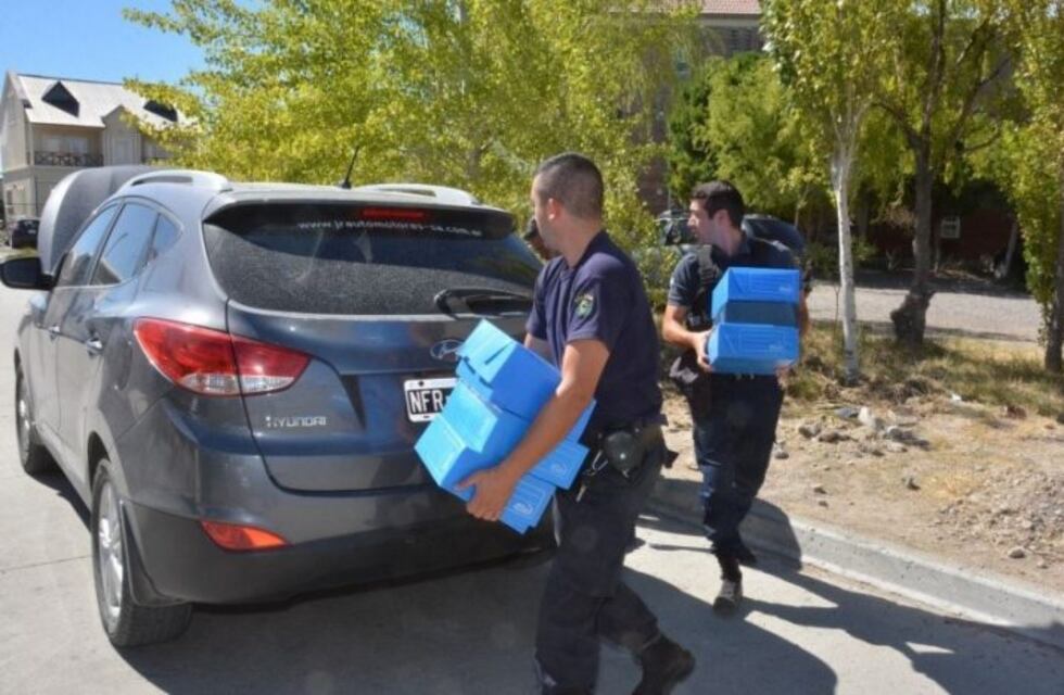 Allanamientos a propiedades de la ex ministra de Familia de Chubut