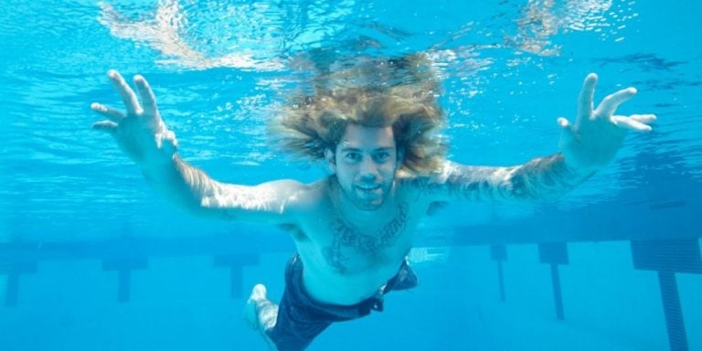 Como luce hoy el bebé de la tapa de Nevermind, Nirvana (Web)