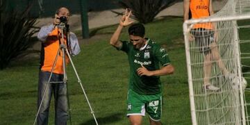 Ferro ganu00f3 y es puntero del torneo. Instituto lo padeciu00f3.
