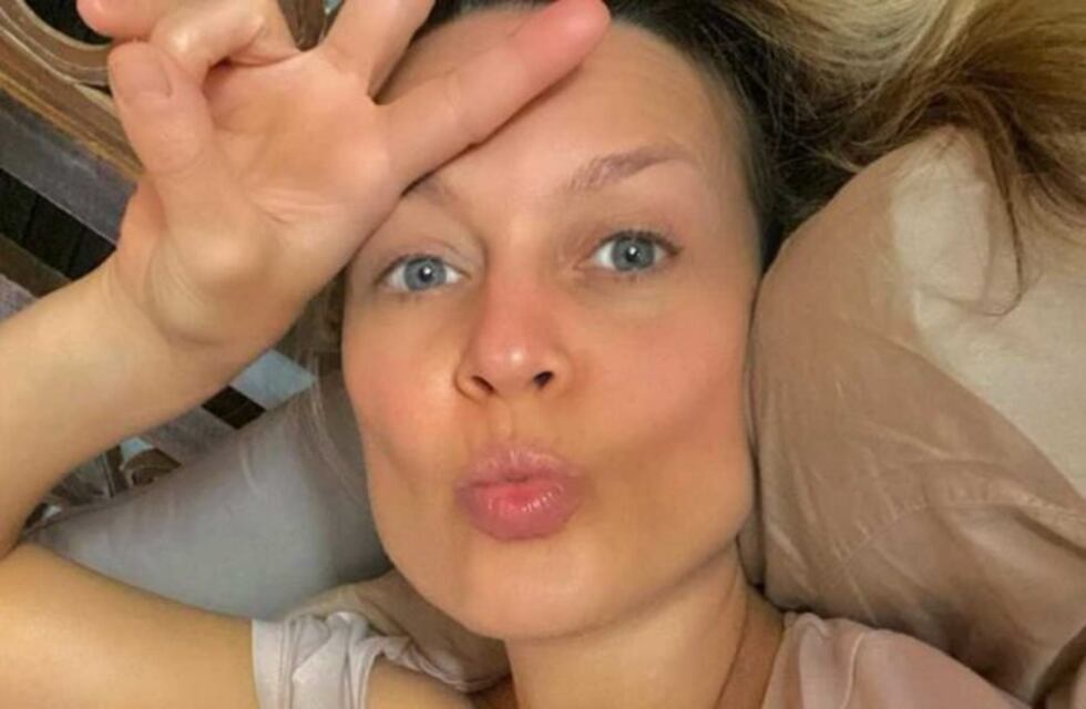 Fey, la cantante de "Azúcar amargo", lució una microbikini a sus 47 años y cautivó a sus seguidores