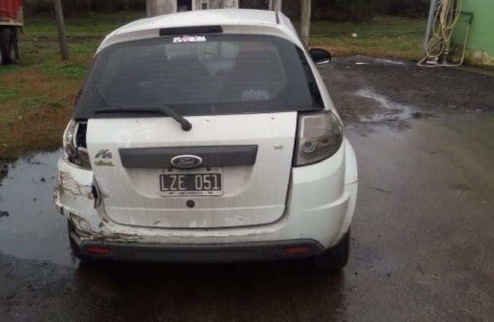 Joven resultó herida tras volcar con su auto en la autopista a Santa Fe