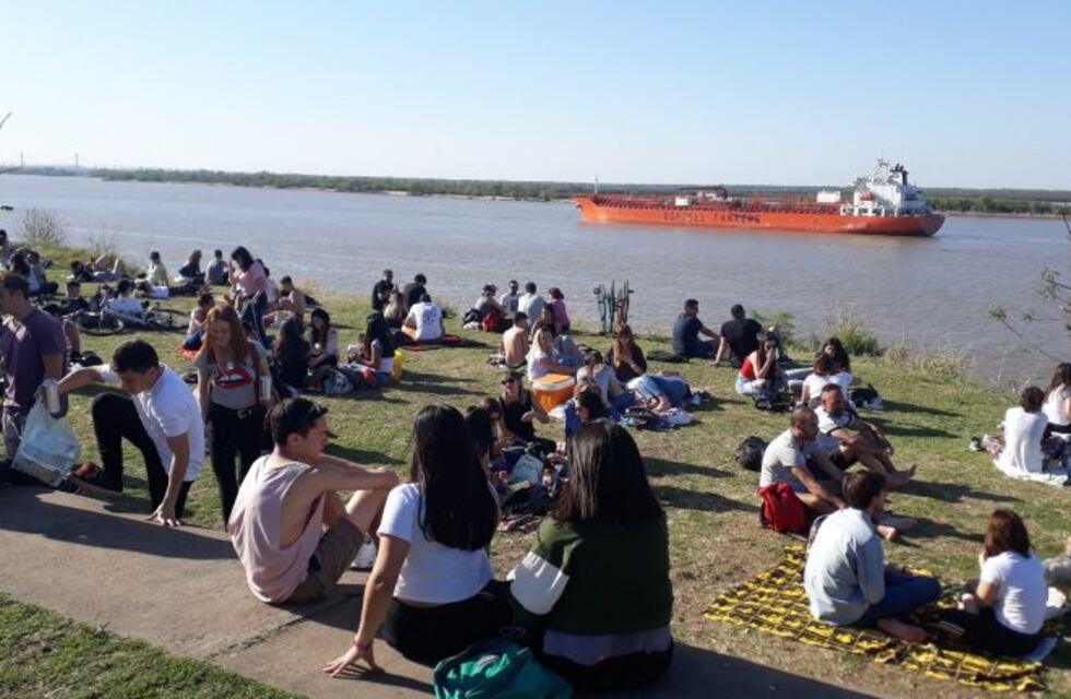 Más de 70 mil rosarinos disfrutaron de parques y del río en el Día de la Primavera