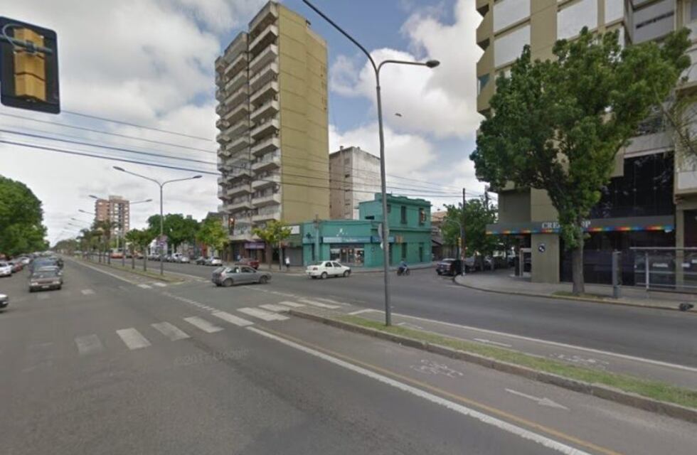 La policía recuperó un auto robado a diez cuadras del lugar donde lo había dejado el dueño