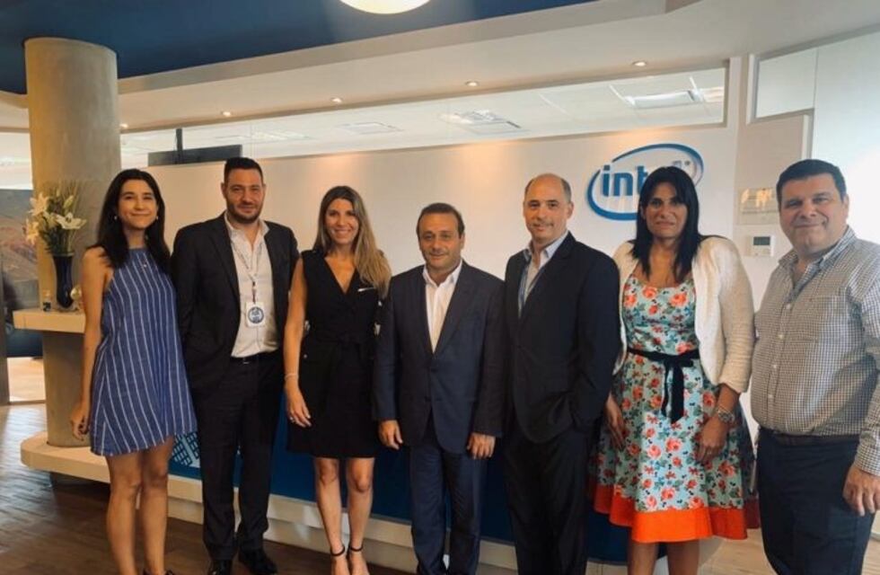 Herrera Ahuad con directivos de Intel y Amazon por el polo tecnológico
