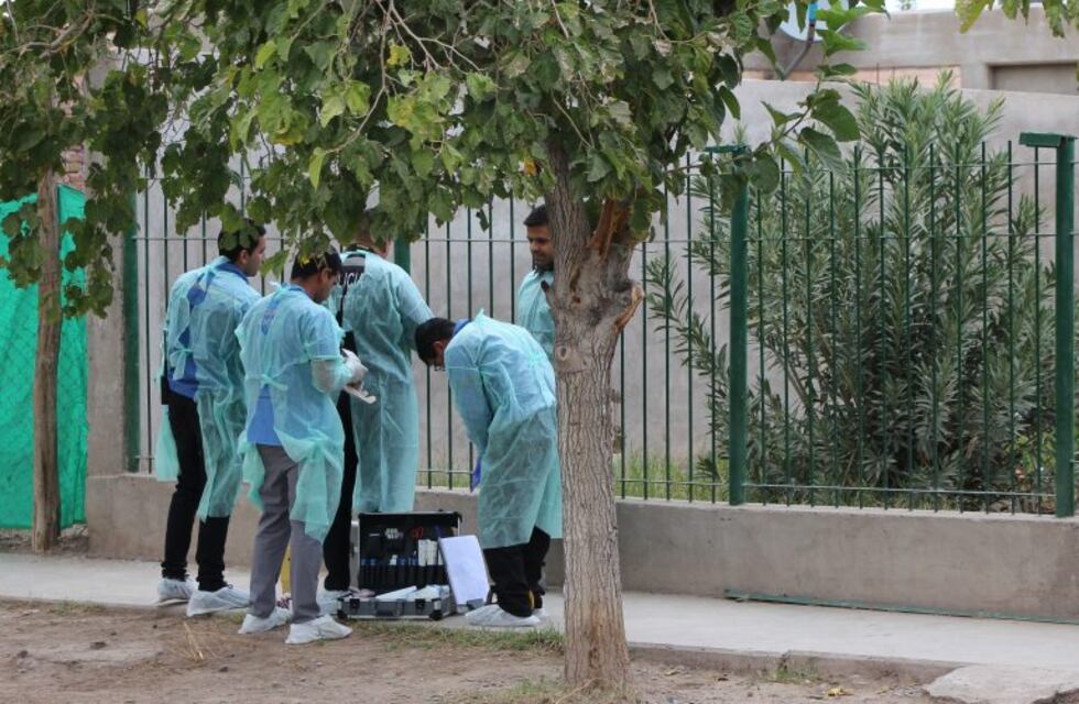 Buscan al peligroso homicida de un chico de 17 años