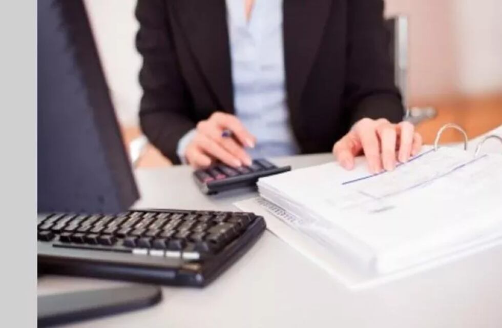 Condenaron a un empleado del Ministerio de Educación de Salta que liquidaba mal los sueldos de docentes y se quedaba con el dinero