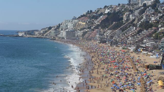 Chile quiere extender las vacaciones pero eliminar varios feriados