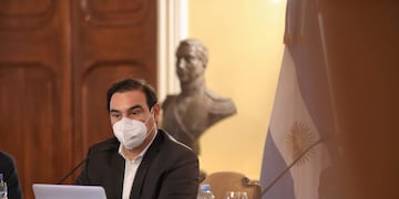 El gobernador Gustavo Valdés en conferencia de prensa comunicó nuevas habilitaciones\u002E