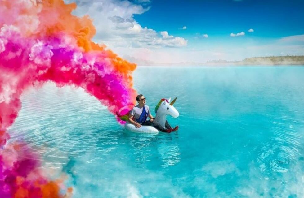 Es una bomba tóxica pero sus aguas turquesas son furor entre los instagramers